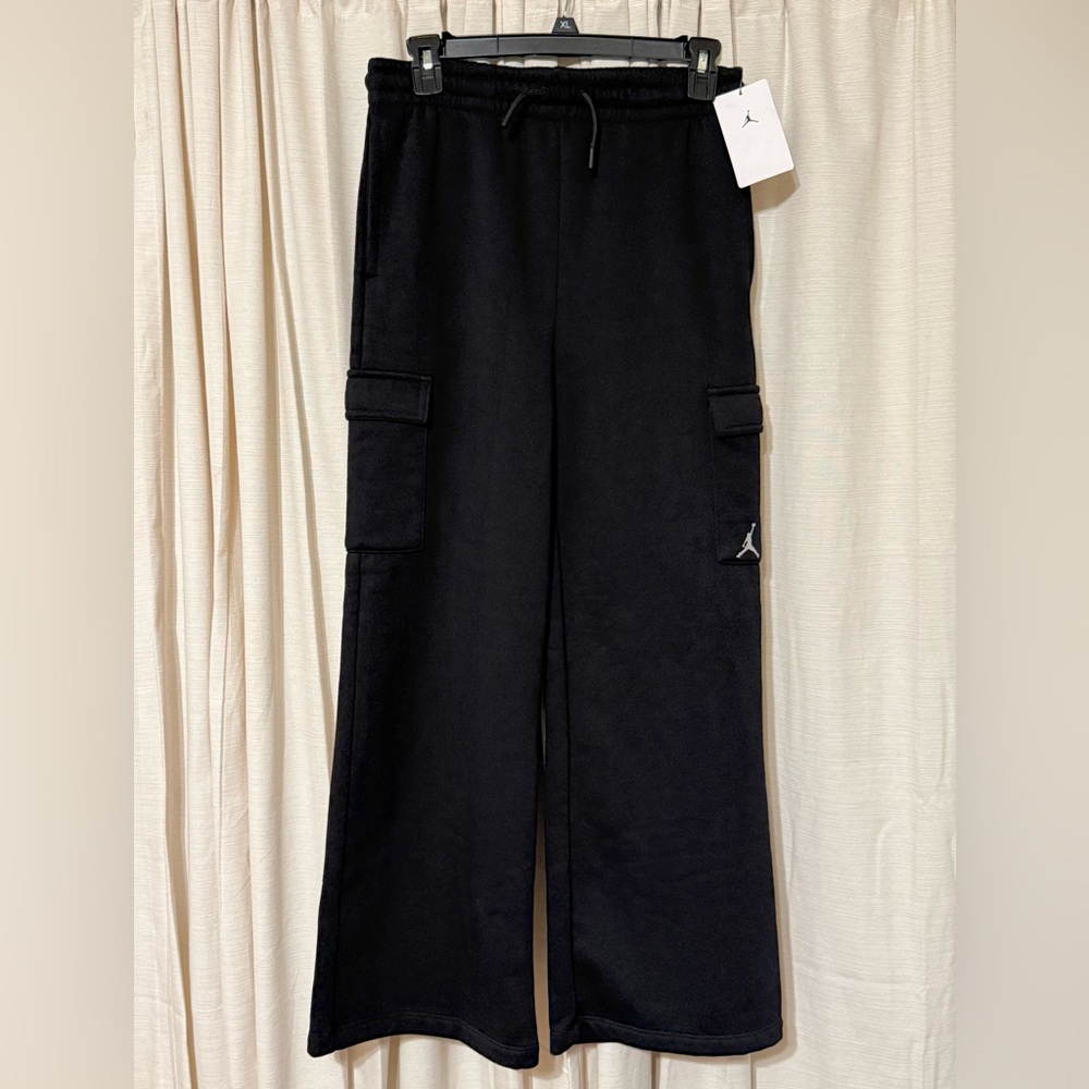 Jordan Black wide leg sweats